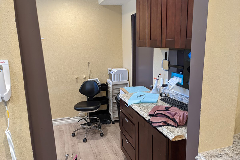 Dentist in CA